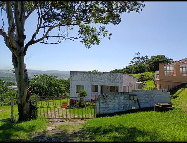 3 BEDROOM FREEHOLD FOR SALE IN SEA COW LAKE